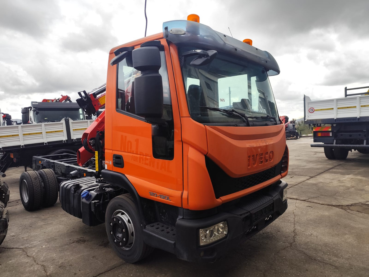 IVECO EUROCARGO 120-190L - Tipper, Crane truck: picture 1 IVECO EUROCARGO 120-190L - Tipper, Crane truck: picture 1