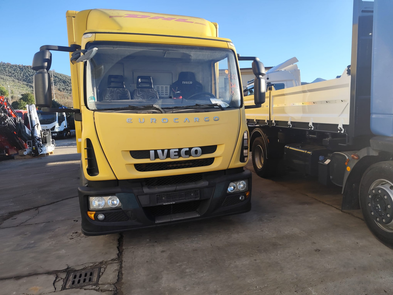 IVECO EUROCARGO 120E28P - Cab chassis truck: picture 5 IVECO EUROCARGO 120E28P - Cab chassis truck: picture 5