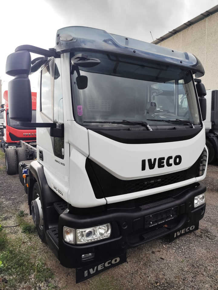 IVECO EUROCARGO 140-250 - Cab chassis truck: picture 1 IVECO EUROCARGO 140-250 - Cab chassis truck: picture 1