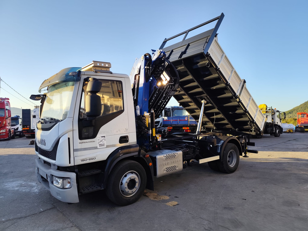 IVECO EUROCARGO 160-250 - Crane truck, Tipper: picture 1 IVECO EUROCARGO 160-250 - Crane truck, Tipper: picture 1