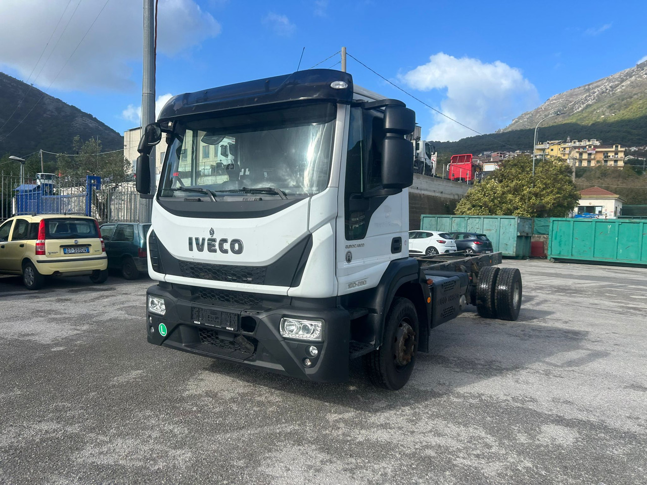IVECO EUROCARGO 160-280 - Cab chassis truck, Crane truck: picture 1 IVECO EUROCARGO 160-280 - Cab chassis truck, Crane truck: picture 1