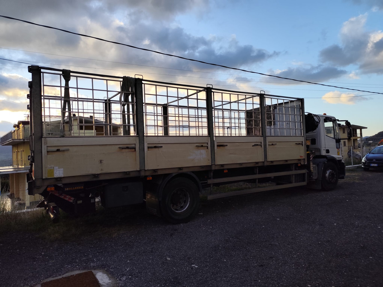 IVECO EUROCARGO 180E25 - Crane truck, Crane truck: picture 2 IVECO EUROCARGO 180E25 - Crane truck, Crane truck: picture 2