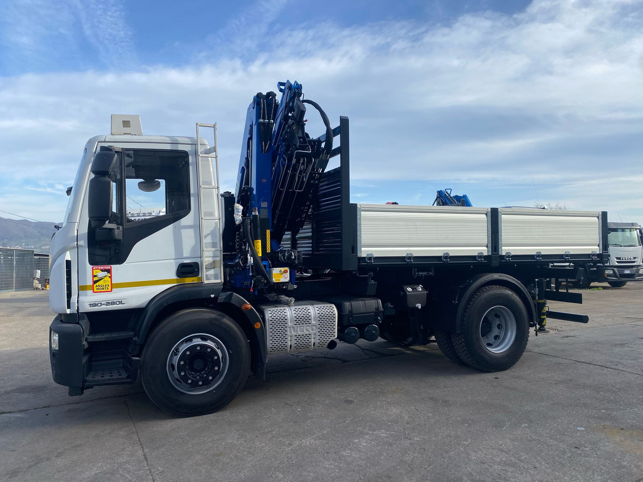 Crane truck IVECO EUROCARGO 190EL28: picture 36