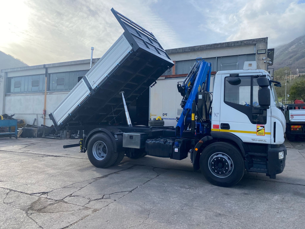 Crane truck IVECO EUROCARGO 190EL28: picture 22