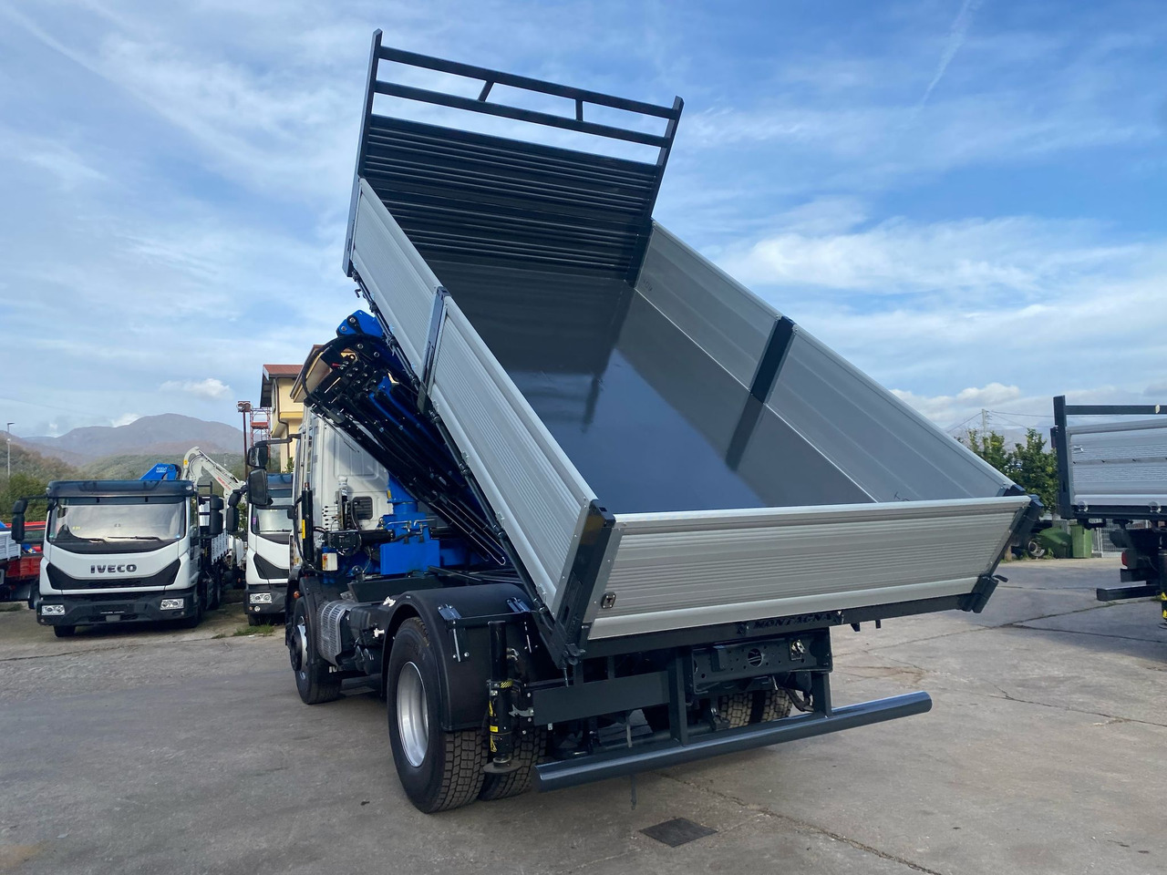 Crane truck IVECO EUROCARGO 190EL28: picture 30
