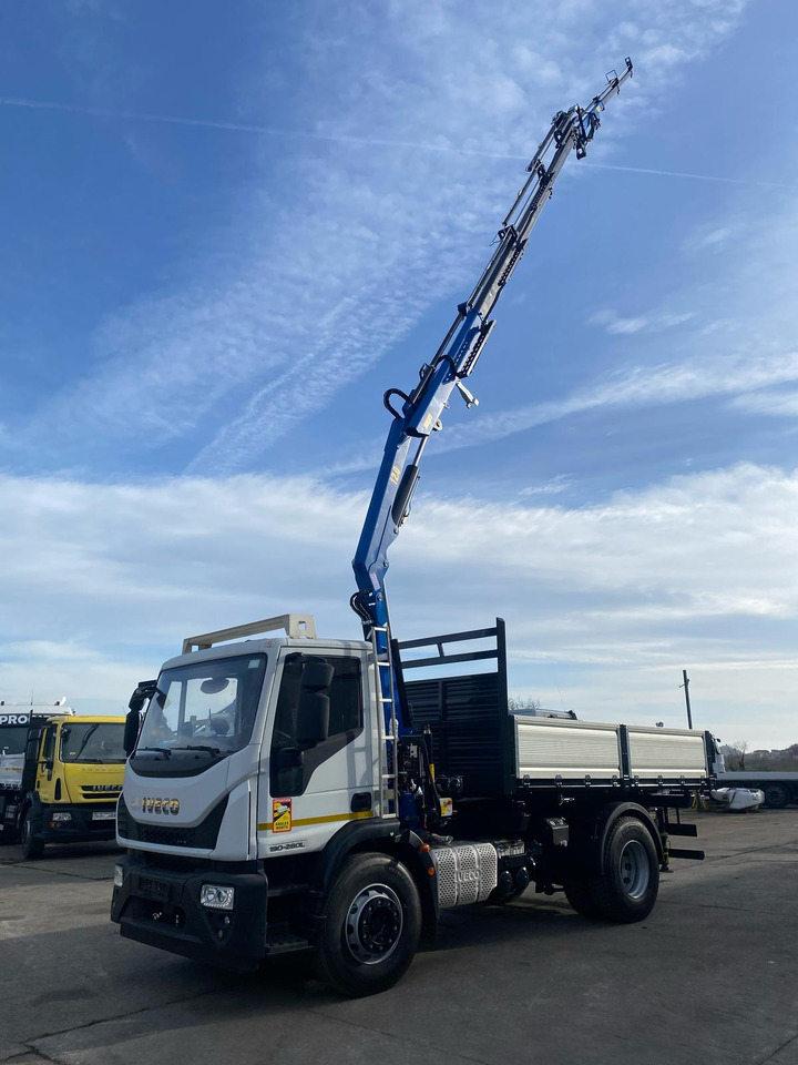Crane truck IVECO EUROCARGO 190EL28: picture 6