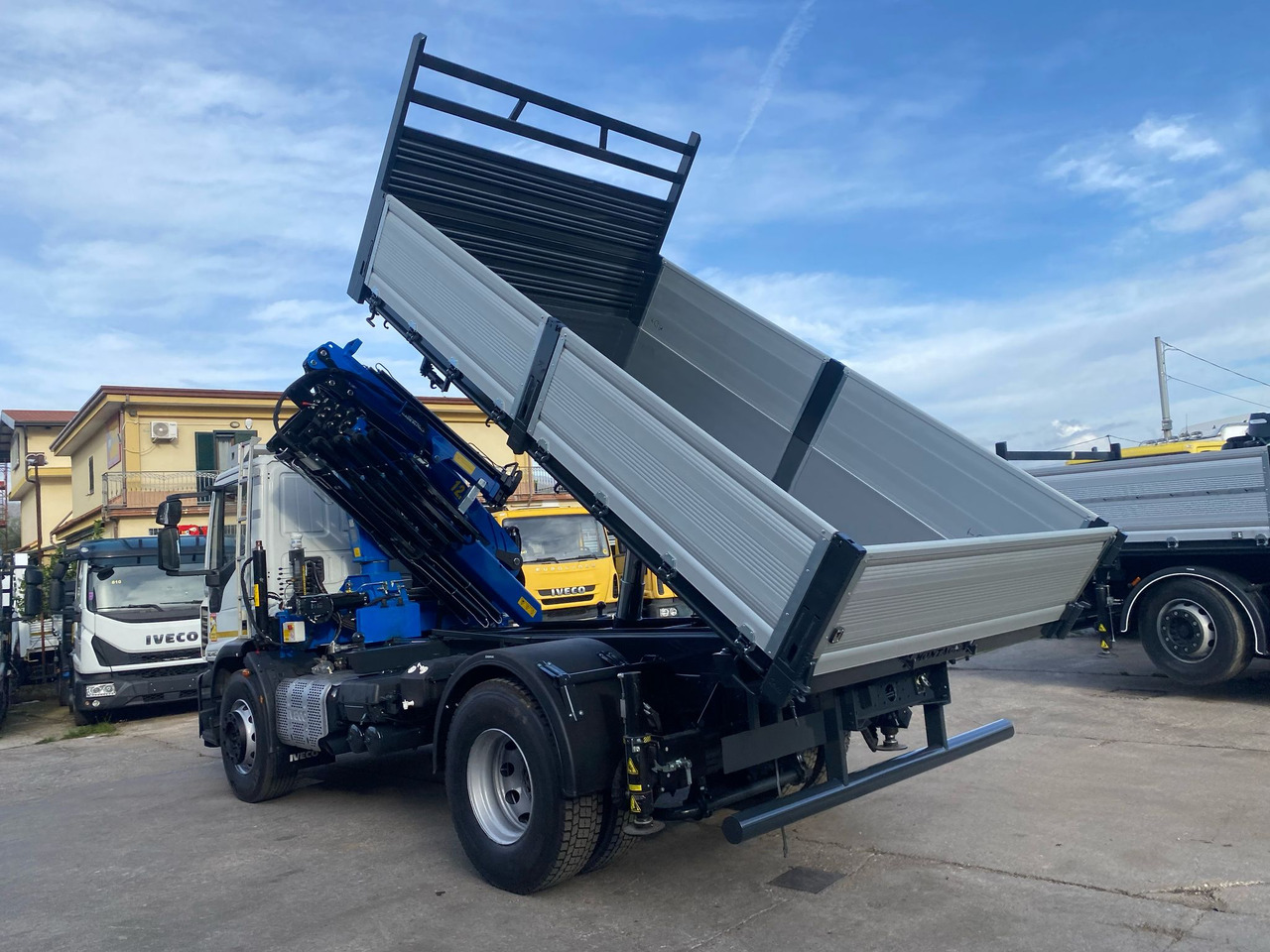 Crane truck IVECO EUROCARGO 190EL28: picture 31