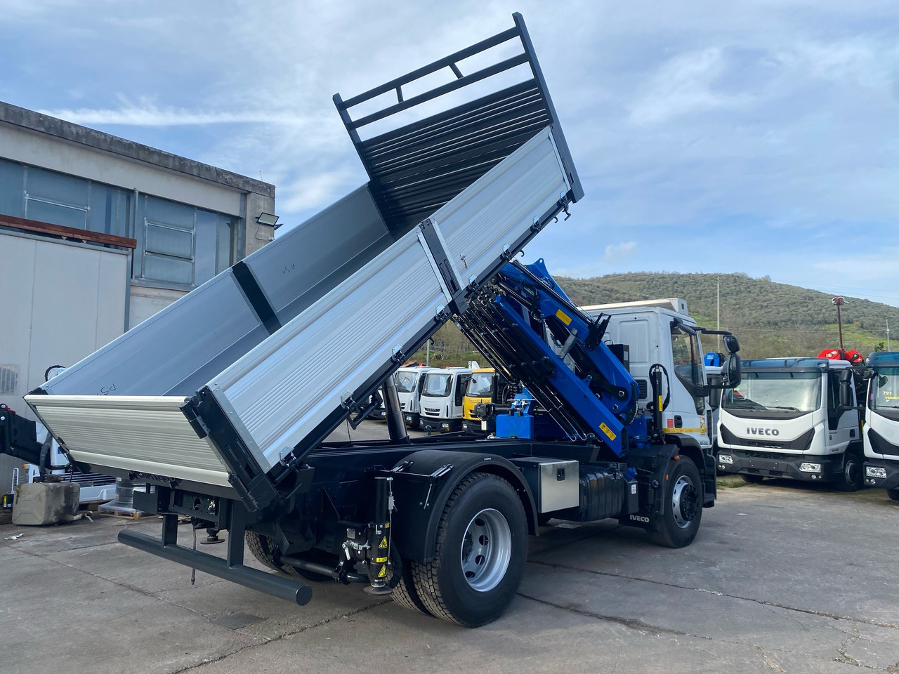Crane truck IVECO EUROCARGO 190EL28: picture 25