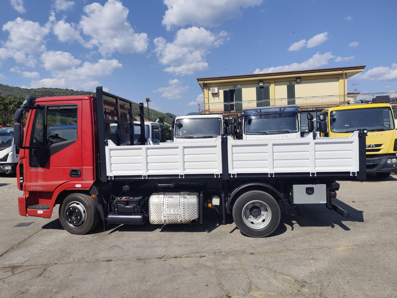 IVECO EUROCARGO 80-190 - Cab chassis truck: picture 3 IVECO EUROCARGO 80-190 - Cab chassis truck: picture 3