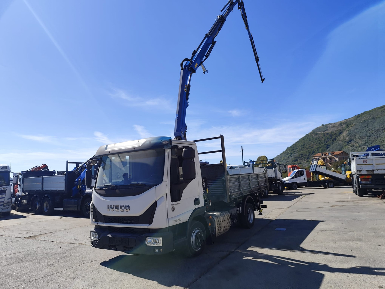 Crane truck, Tipper IVECO EUROCARGO 80-210: picture 20