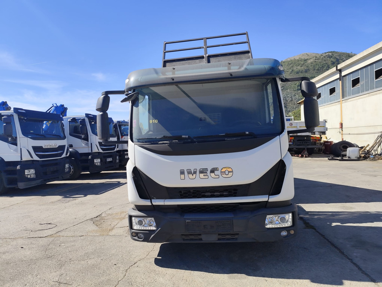 Crane truck, Tipper IVECO EUROCARGO 80-210: picture 8