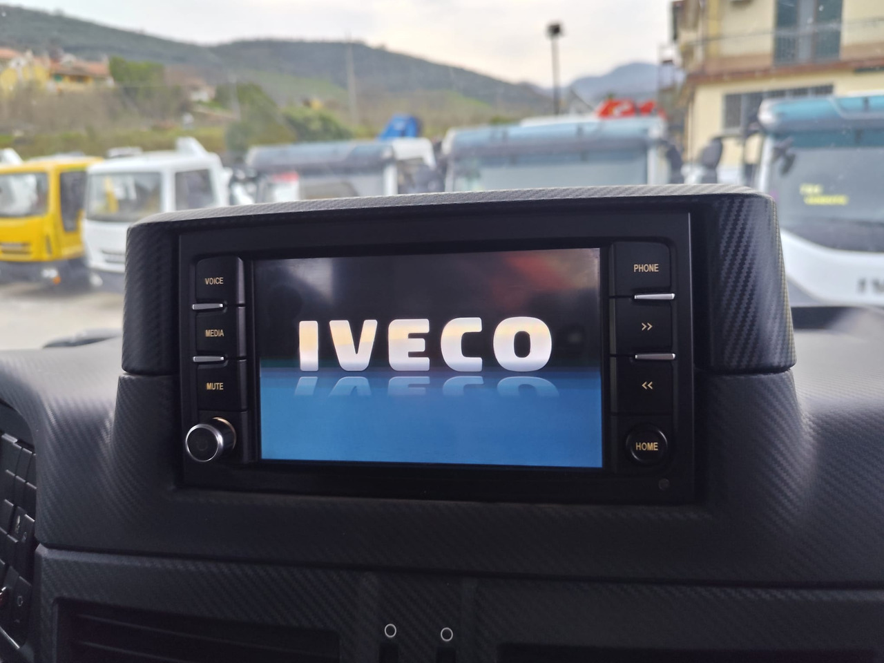 IVECO STRALIS AD 190S36 - Crane truck: picture 3 IVECO STRALIS AD 190S36 - Crane truck: picture 3