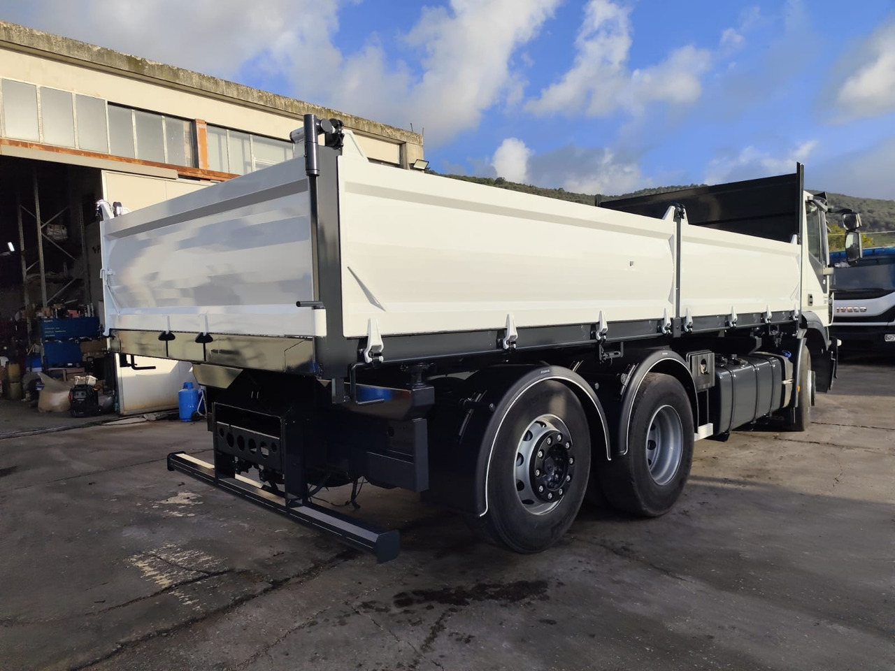 IVECO STRALIS AD 260S31 - Tipper: picture 5 IVECO STRALIS AD 260S31 - Tipper: picture 5