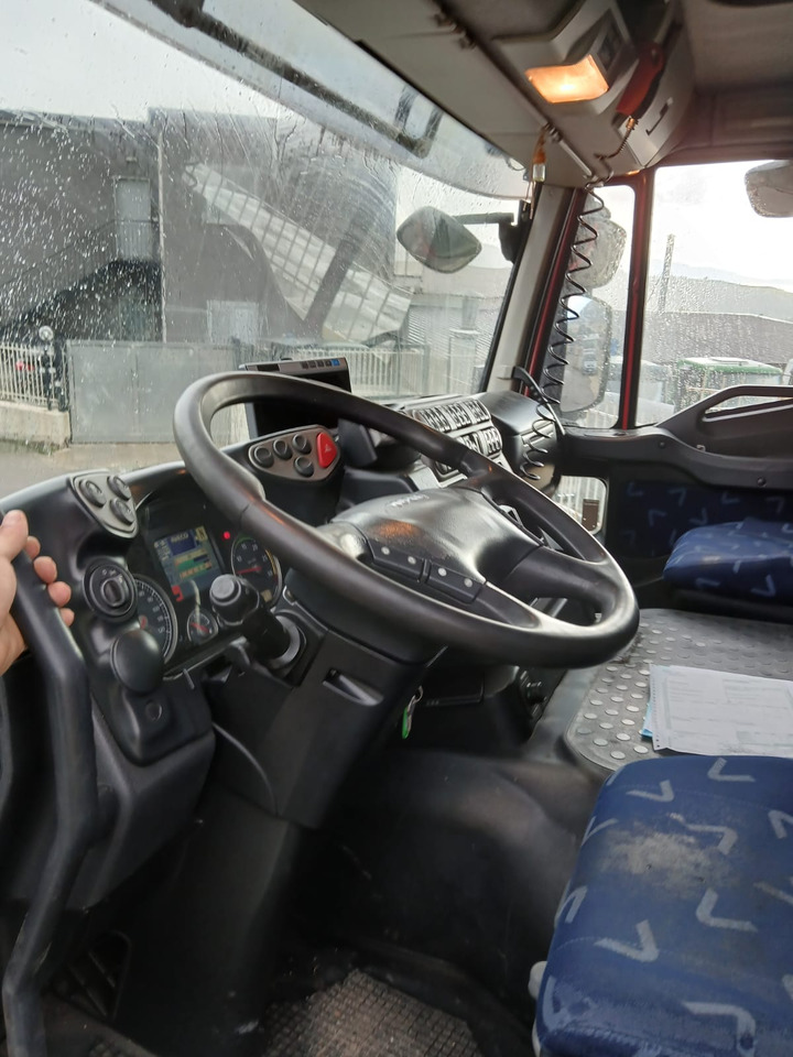 IVECO STRALIS AD 260S31 - Cab chassis truck: picture 4 IVECO STRALIS AD 260S31 - Cab chassis truck: picture 4