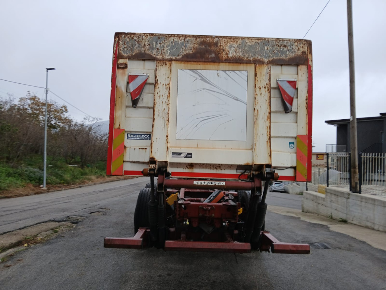 Cab chassis truck IVECO STRALIS AD 260S31: picture 13