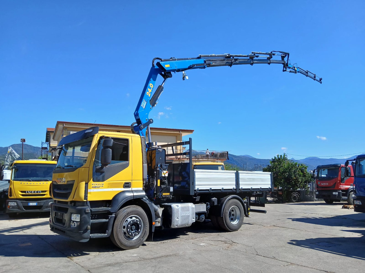 Crane truck, Tipper IVECO STRALIS HI-STREET AD190S42: picture 6
