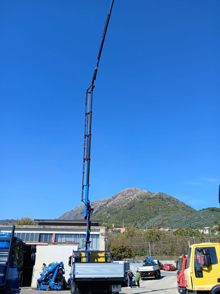 Crane truck, Tipper IVECO STRALIS HI-STREET AD190S42: picture 7