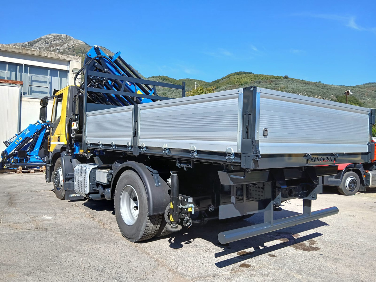 Crane truck, Tipper IVECO STRALIS HI-STREET AD190S42: picture 39