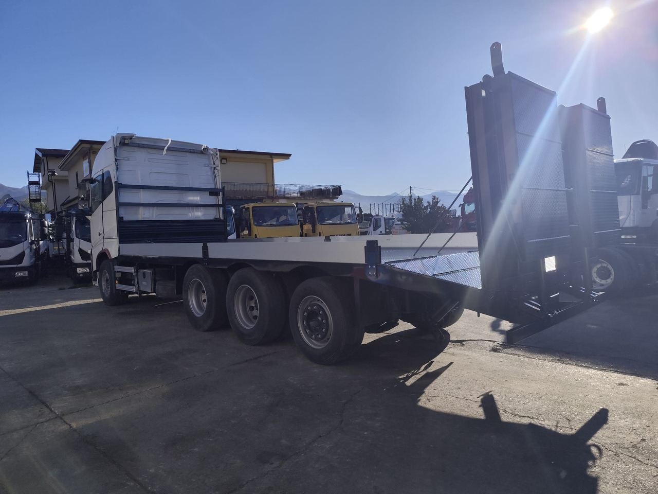 Dropside/ Flatbed truck VOLVO FH16.660: picture 22