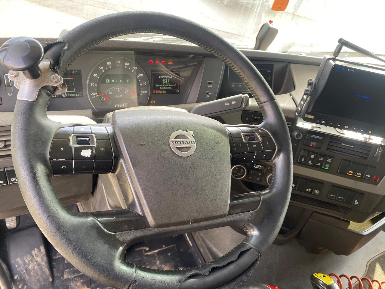 Dropside/ Flatbed truck VOLVO FH16.660: picture 7