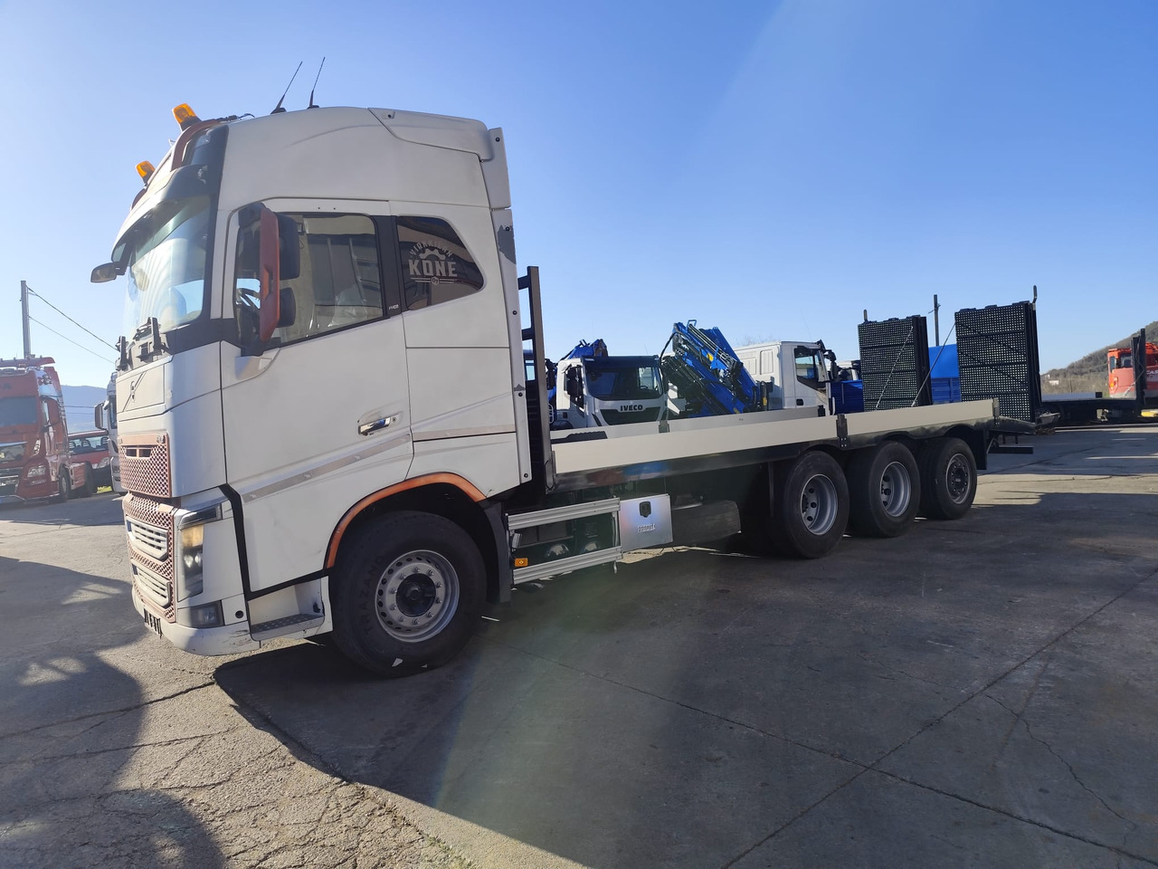 Dropside/ Flatbed truck VOLVO FH16.660: picture 21