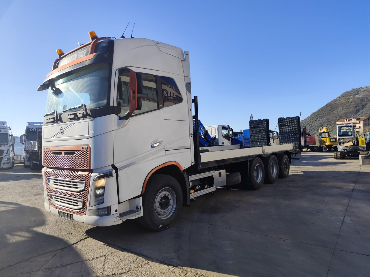 Dropside/ Flatbed truck VOLVO FH16.660: picture 10