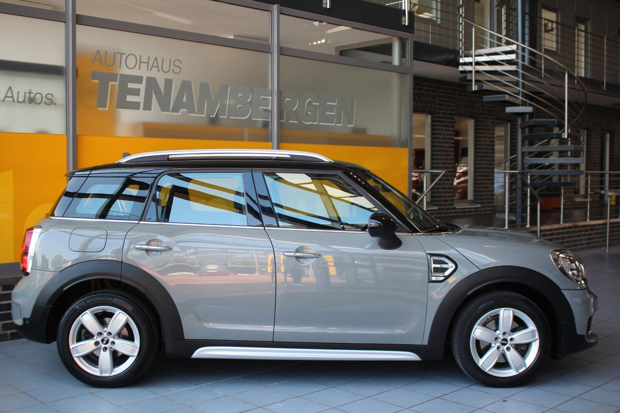 MINI Cooper D Countryman Pepper Navi Klimaaut. PDC - Car: picture 3 MINI Cooper D Countryman Pepper Navi Klimaaut. PDC - Car: picture 3
