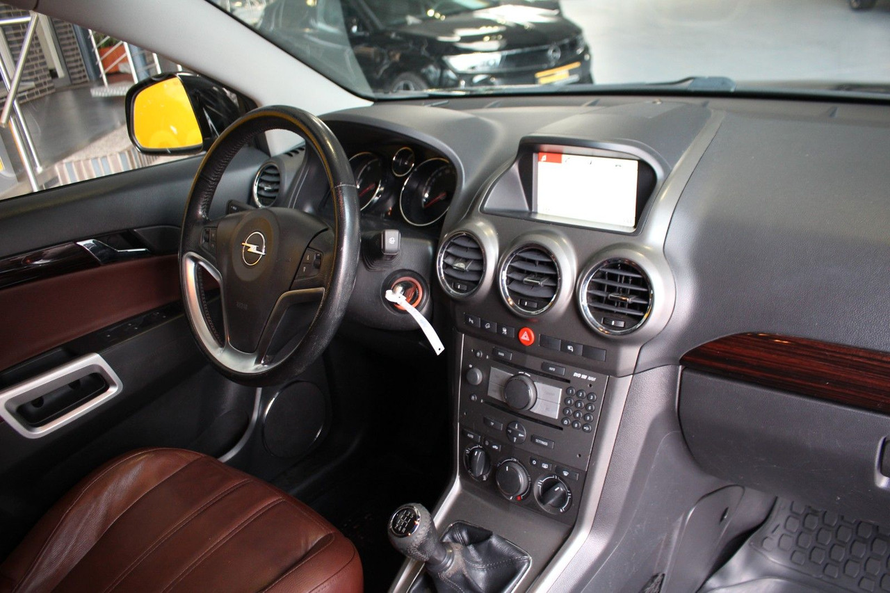Opel Antara Cosmo 4x4 Navi AHK AT-Motor & Getriebe - SUV: picture 5 Opel Antara Cosmo 4x4 Navi AHK AT-Motor & Getriebe - SUV: picture 5