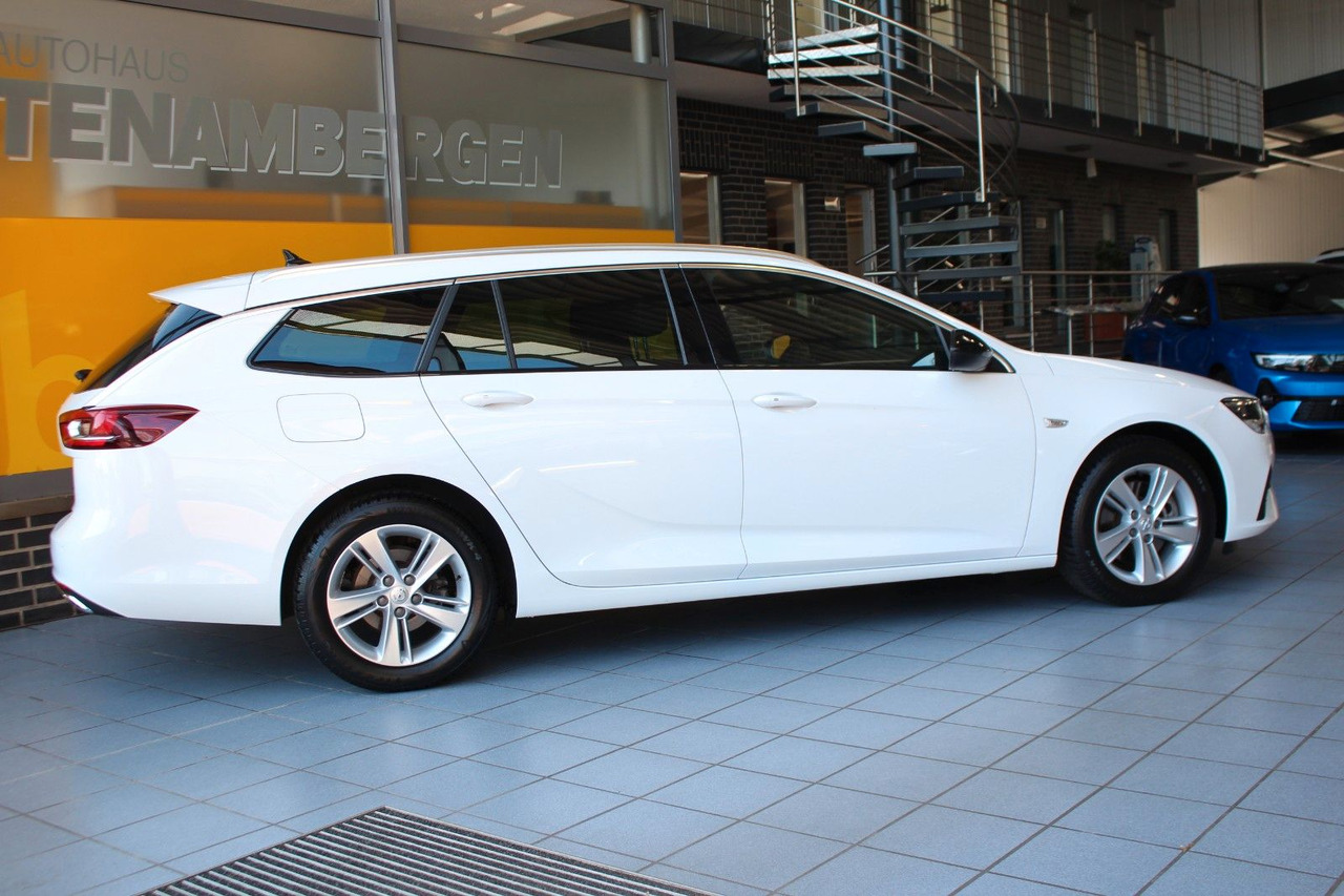 Opel Insignia B ST 2.0 Business Matrix-LED Keyless - Station wagon: picture 3 Opel Insignia B ST 2.0 Business Matrix-LED Keyless - Station wagon: picture 3