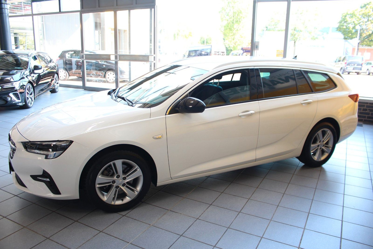 Opel Insignia B ST 2.0 Business Matrix-LED Keyless - Station wagon: picture 5 Opel Insignia B ST 2.0 Business Matrix-LED Keyless - Station wagon: picture 5