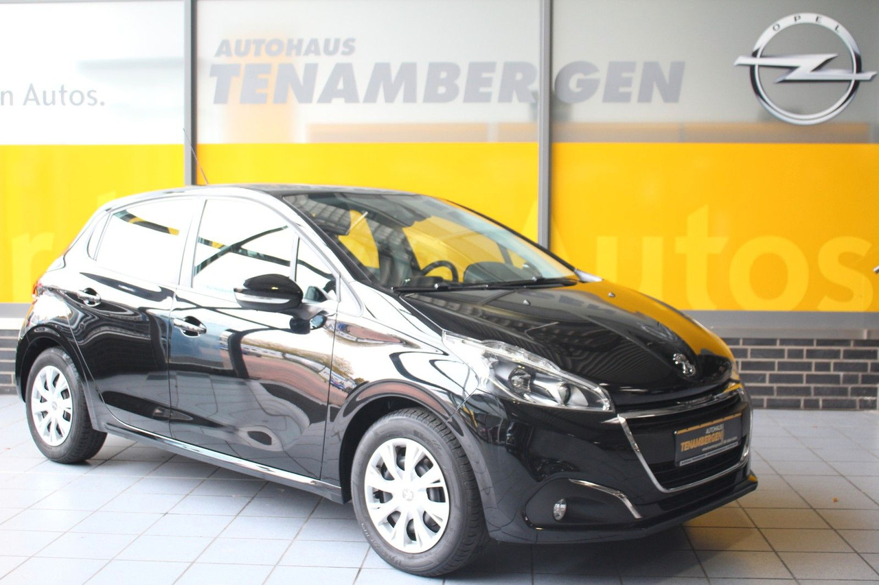 Peugeot 208 Active Klima PDC Sitzheizung Bluetooth - Sedan: picture 1 Peugeot 208 Active Klima PDC Sitzheizung Bluetooth - Sedan: picture 1