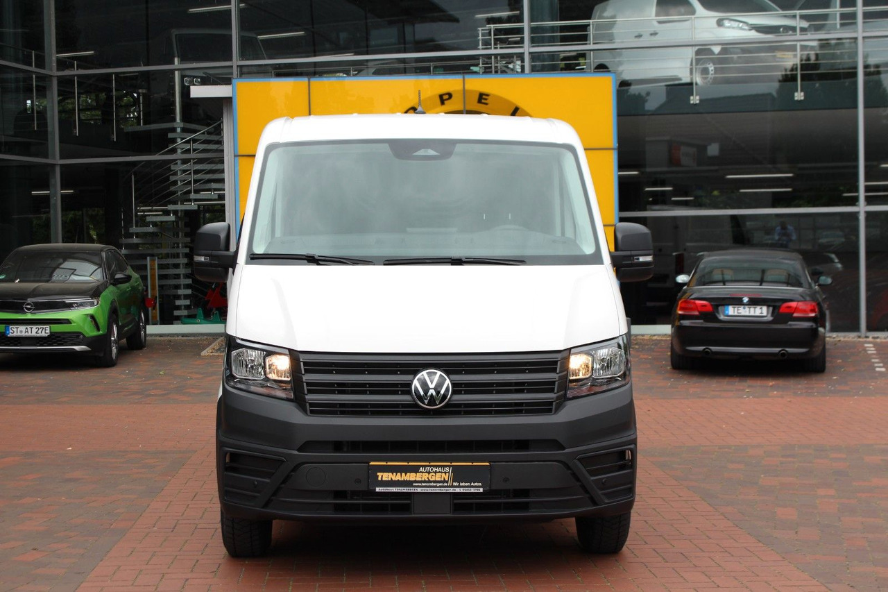Volkswagen Crafter Kasten 30 MR FD Klima Holz Kamera Apps - Small van: picture 2 Volkswagen Crafter Kasten 30 MR FD Klima Holz Kamera Apps - Small van: picture 2