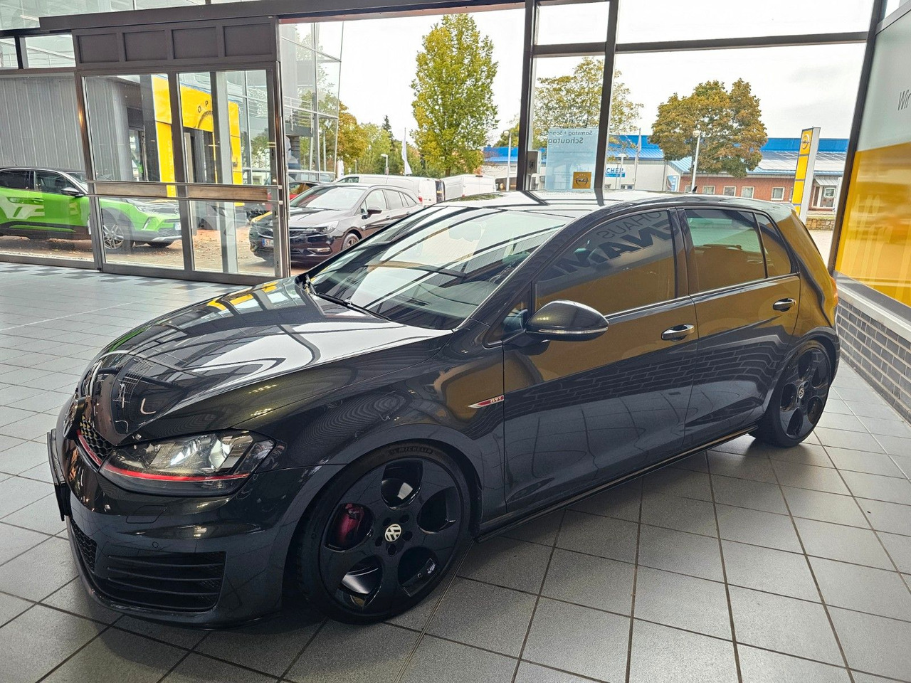 Volkswagen Golf VII Lim. GTI BMT SHZ BiXenon - Sedan: picture 3 Volkswagen Golf VII Lim. GTI BMT SHZ BiXenon - Sedan: picture 3