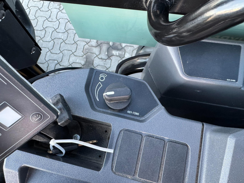 Wheel loader Caterpillar 906 NG BIO CAT 906 Next Gen: picture 18