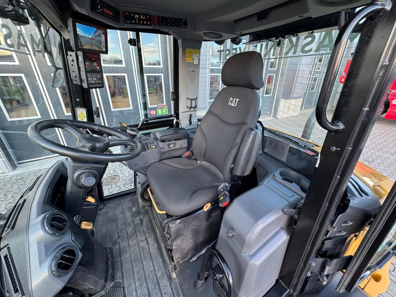 Wheel loader Caterpillar 906 NG BIO CAT 906 Next Gen: picture 10