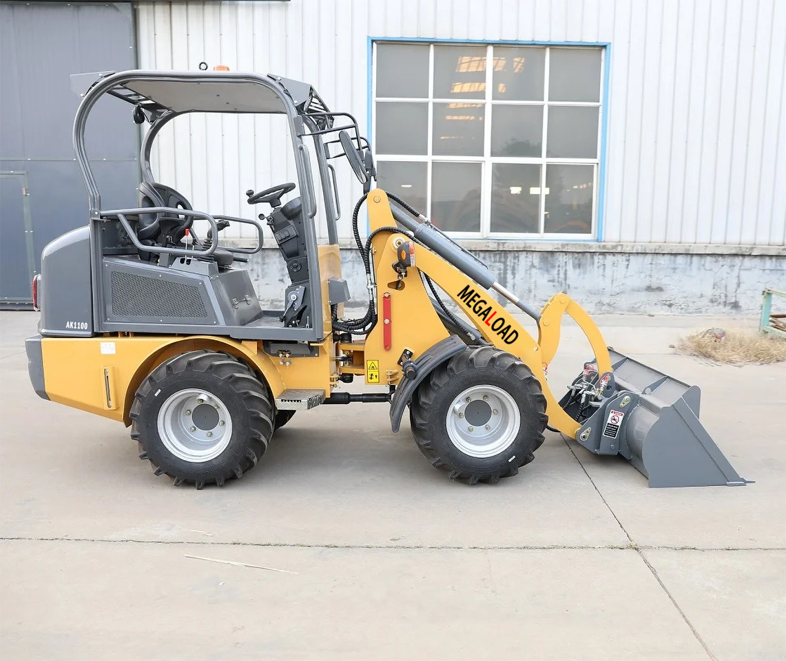 MEGALOAD AK1100 Compact Wheel Loader CE certification Kubota Engine chargeuse su AK1100 - Wheel loader: picture 4 MEGALOAD AK1100 Compact Wheel Loader CE certification Kubota Engine chargeuse su AK1100 - Wheel loader: picture 4