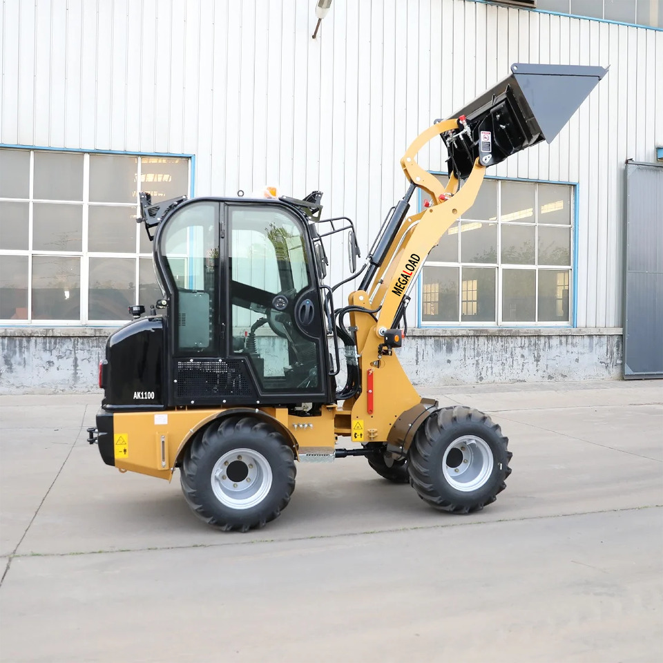 MEGALOAD AK1100 Compact Wheel Loader CE certification Kubota Engine chargeuse su AK1100 - Wheel loader: picture 1 MEGALOAD AK1100 Compact Wheel Loader CE certification Kubota Engine chargeuse su AK1100 - Wheel loader: picture 1