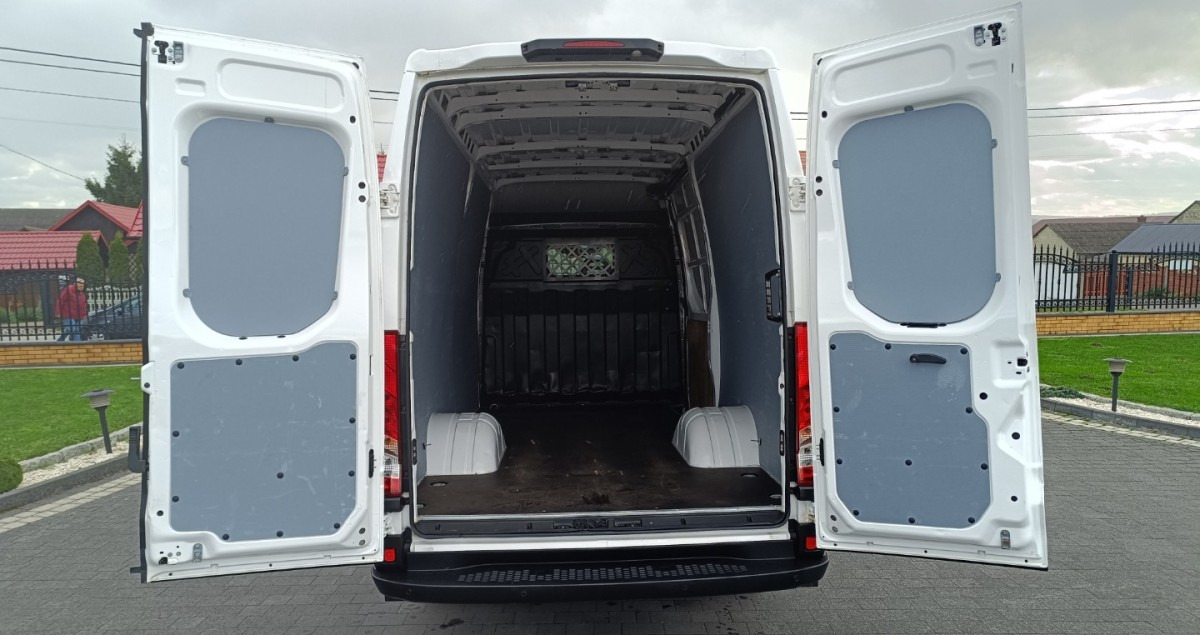 Panel van Iveco Daily 35C13 Blaszak L3H2 na bliźniakach VAT 23: picture 16