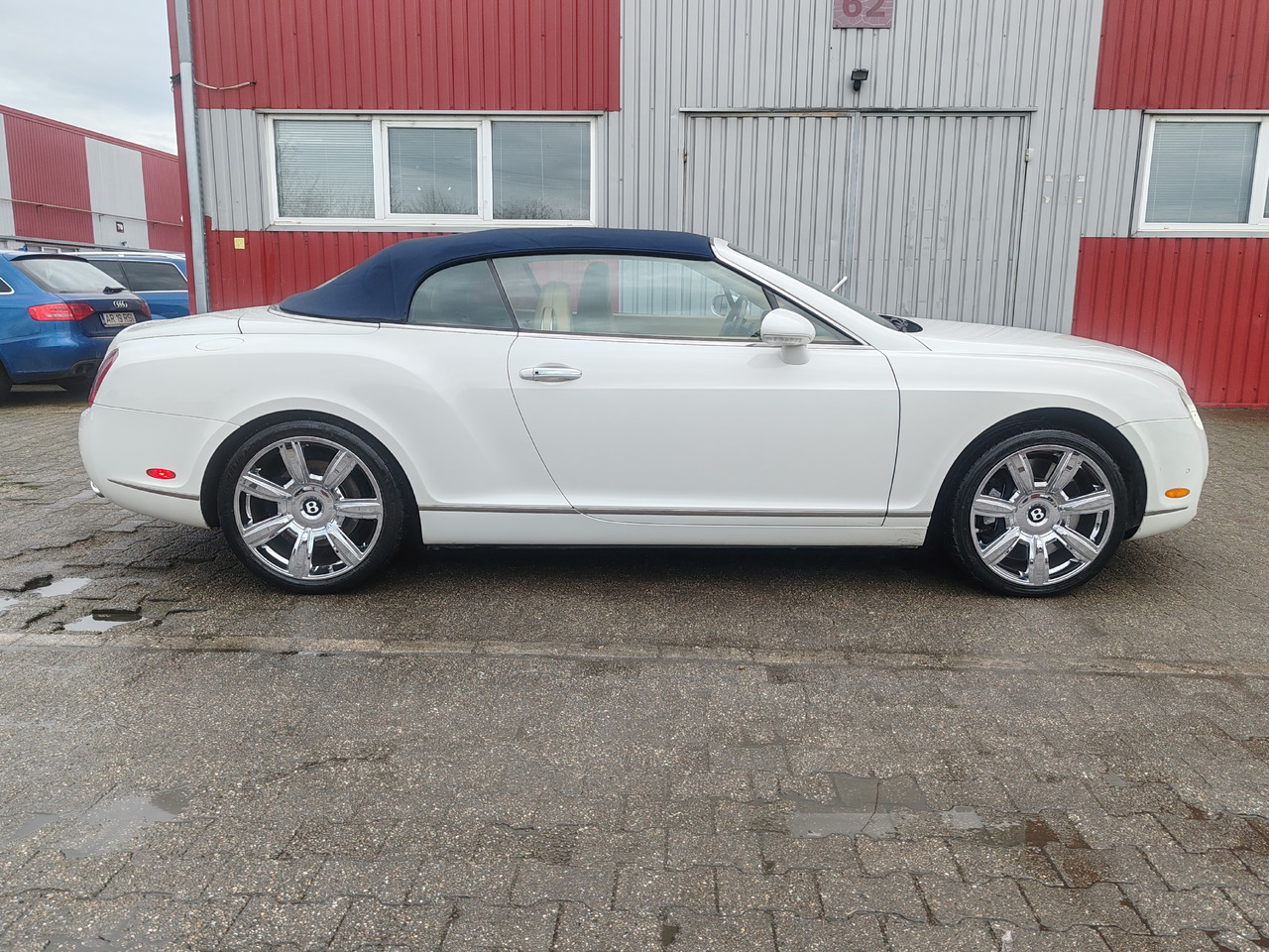 Bentley Continental GT Coupe Cabrio - Car: picture 3 Bentley Continental GT Coupe Cabrio - Car: picture 3