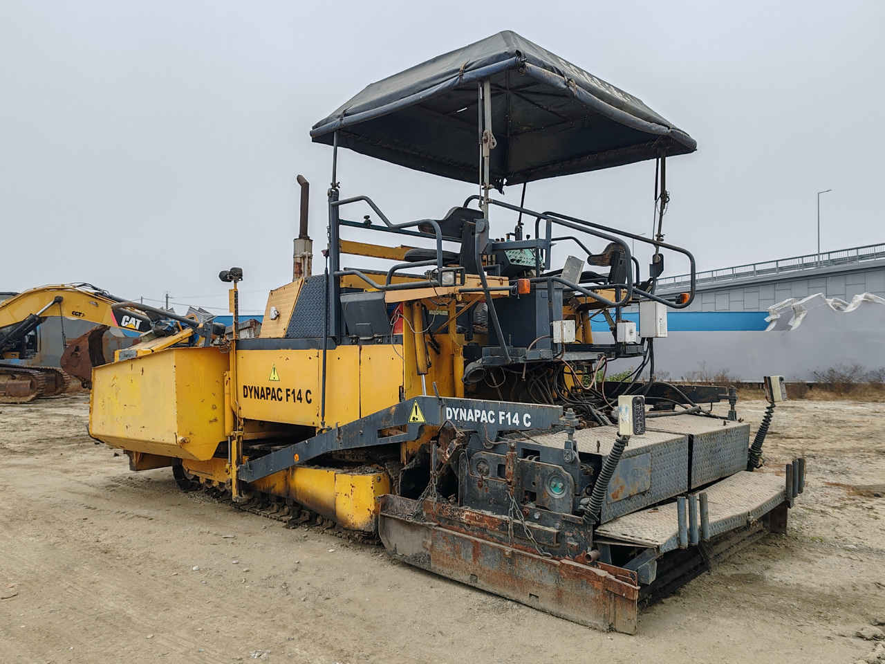 Dynapac F14C - Asphalt distributor: picture 5 Dynapac F14C - Asphalt distributor: picture 5