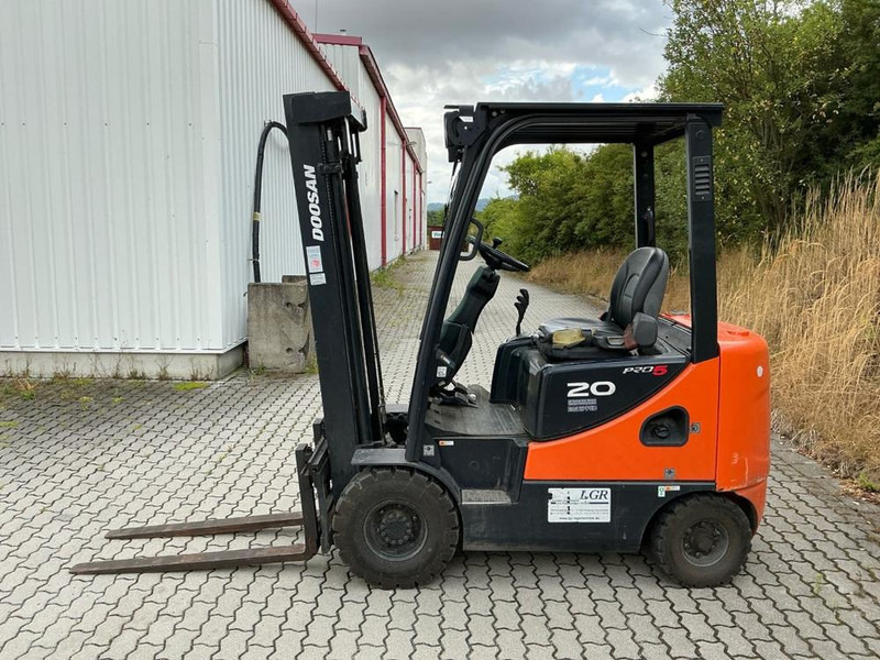 Doosan D209C-5 - Construction machinery: picture 5 Doosan D209C-5 - Construction machinery: picture 5
