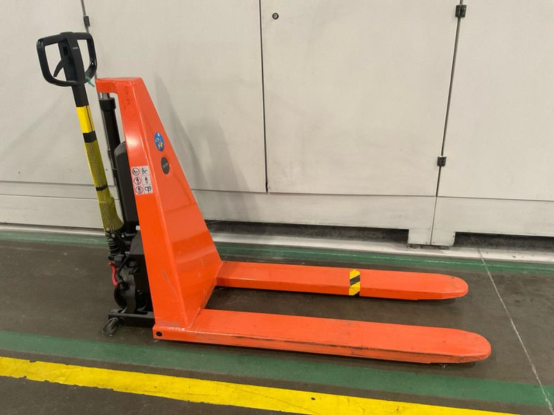 Toyota HHL 100 - Forklift: picture 1 Toyota HHL 100 - Forklift: picture 1