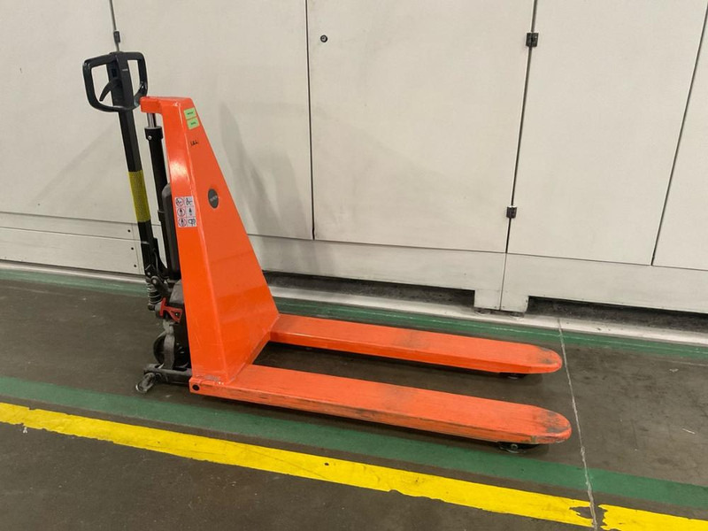Toyota HHL 100 - Forklift: picture 1 Toyota HHL 100 - Forklift: picture 1