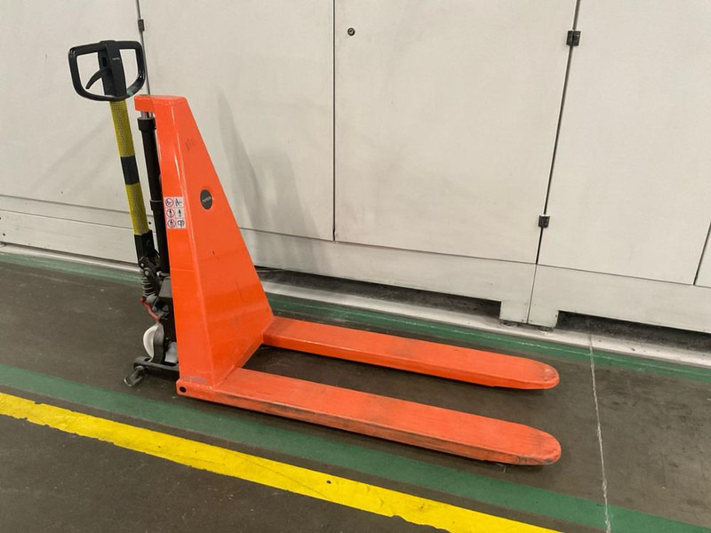 Toyota HHL 100 - Forklift: picture 1 Toyota HHL 100 - Forklift: picture 1