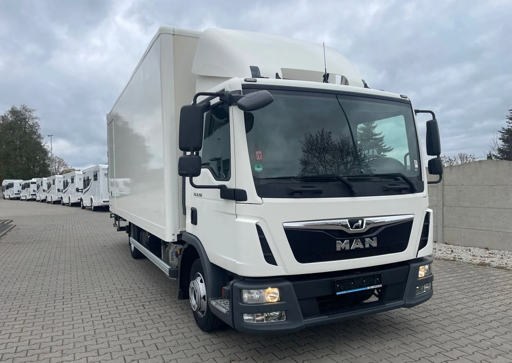 MAN TGL 8.190 KLIMA , PODUSZKI! - Box truck: picture 3 MAN TGL 8.190 KLIMA , PODUSZKI! - Box truck: picture 3