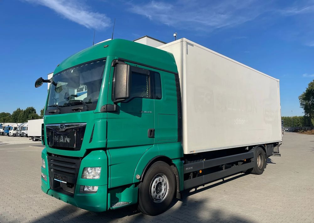 MAN TGX 18.420/ KONTENER 7,2m - Box truck: picture 3 MAN TGX 18.420/ KONTENER 7,2m - Box truck: picture 3