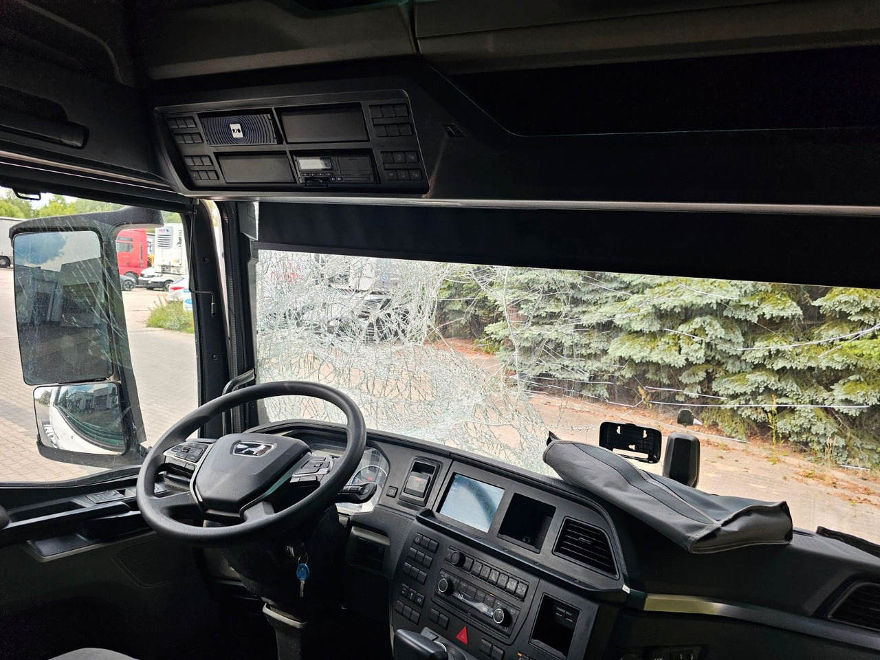 Leasing of  MAN TGX 18.510 XXL INTARDER - Motor , Rahmen 100% OK MAN TGX 18.510 XXL INTARDER - Motor , Rahmen 100% OK: picture 13