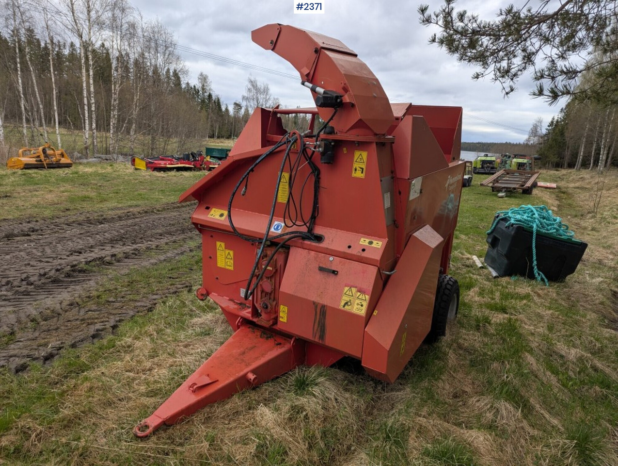 Bale cutter / Feed shredder Kverneland Taarup 853 - Hay and forage equipment: picture 2 Bale cutter / Feed shredder Kverneland Taarup 853 - Hay and forage equipment: picture 2