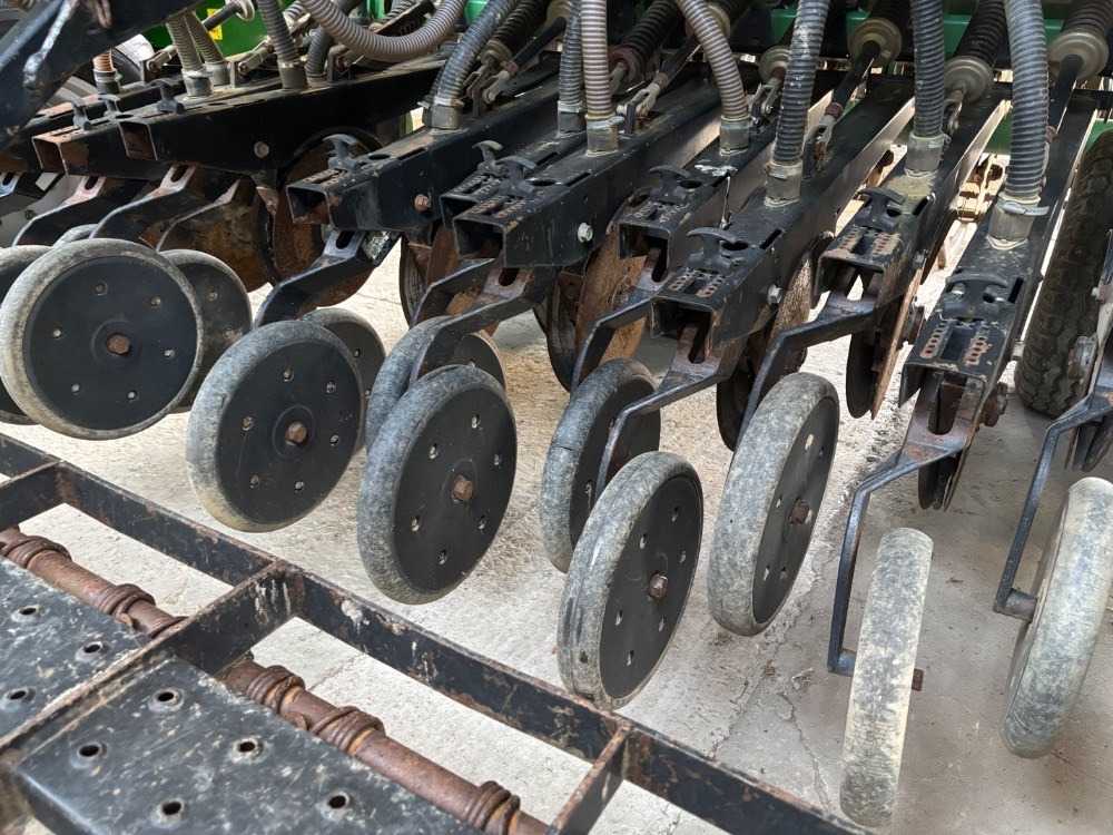 Combine seed drill Great Plains NTA 2000: picture 11
