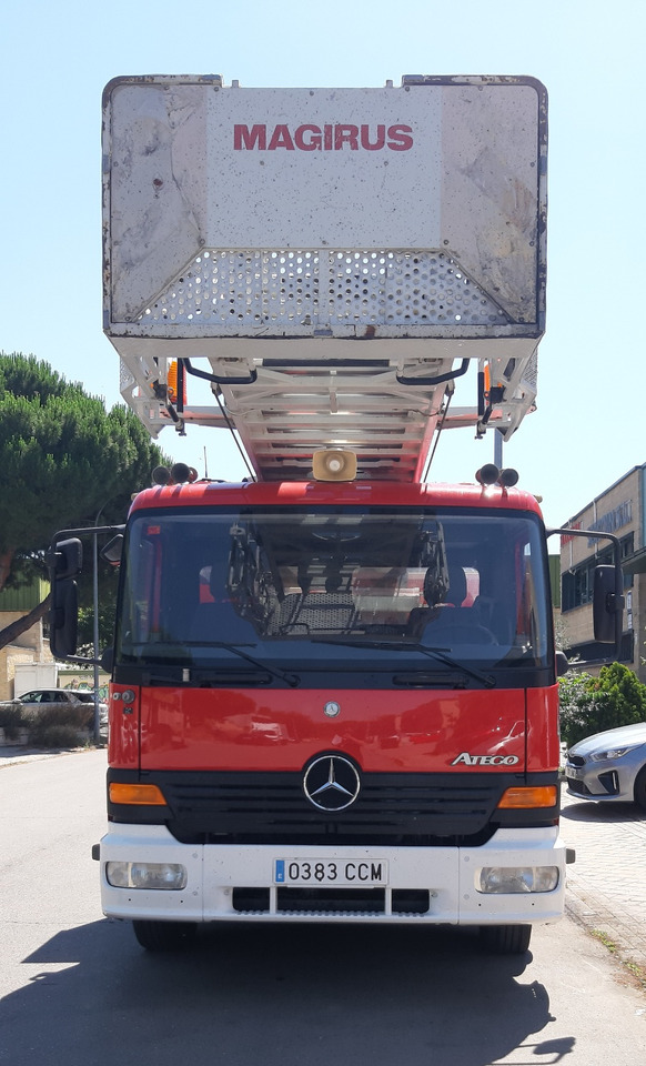 MERCEDES-BENZ 1528F MAGIRUS DLK 23-12 - Fire truck: picture 3 MERCEDES-BENZ 1528F MAGIRUS DLK 23-12 - Fire truck: picture 3